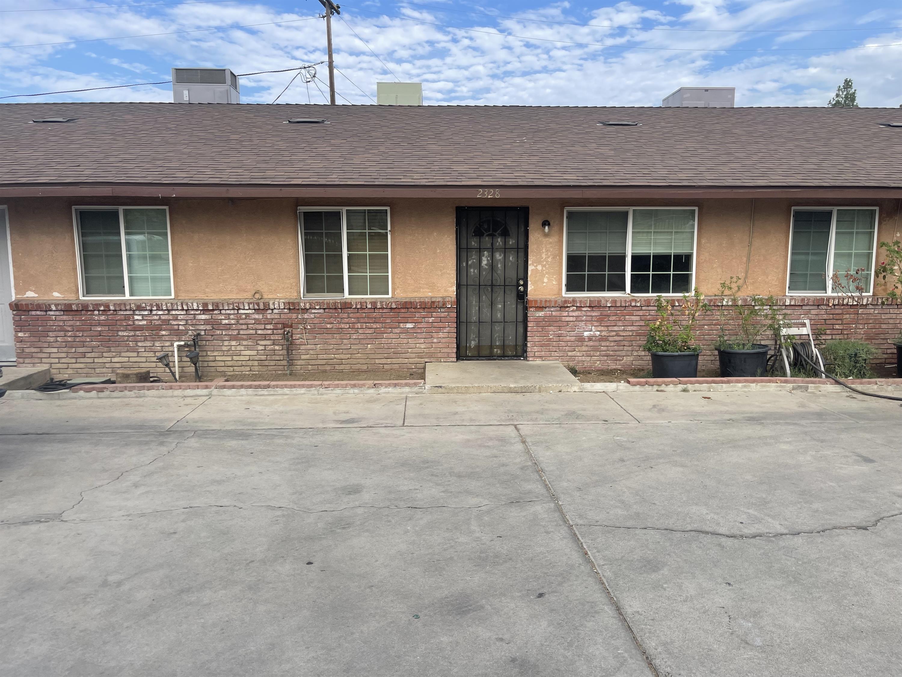 2328 Gurley Street - C